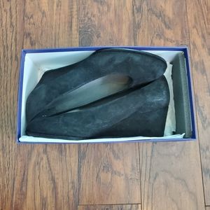 Stuart Weitzman Sz 8 NEVER WORN Suede Wedge Surround Pump Heel Black